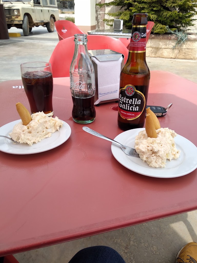 Restaurante SORIA — Comida y bebida
