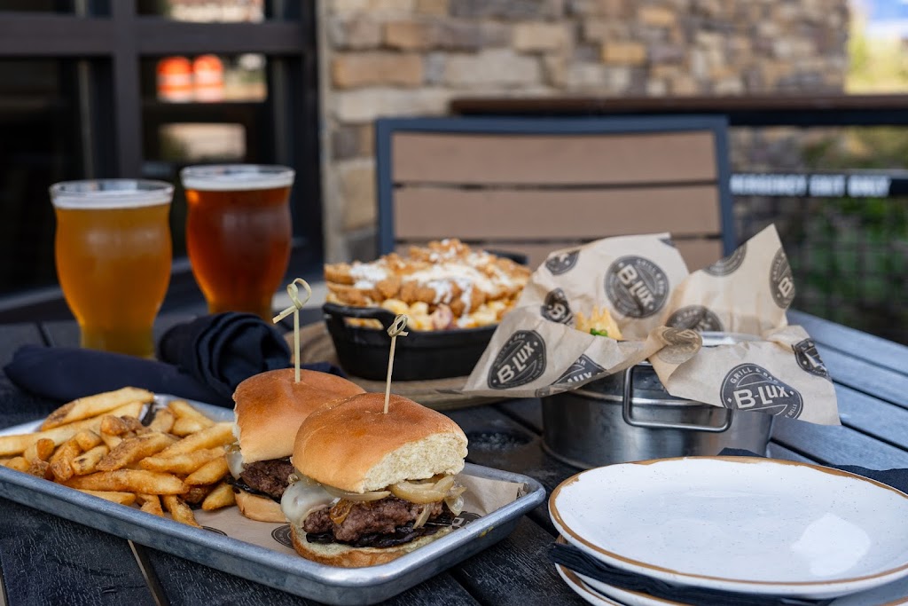  B-LUX Grill & Bar Lake Delton