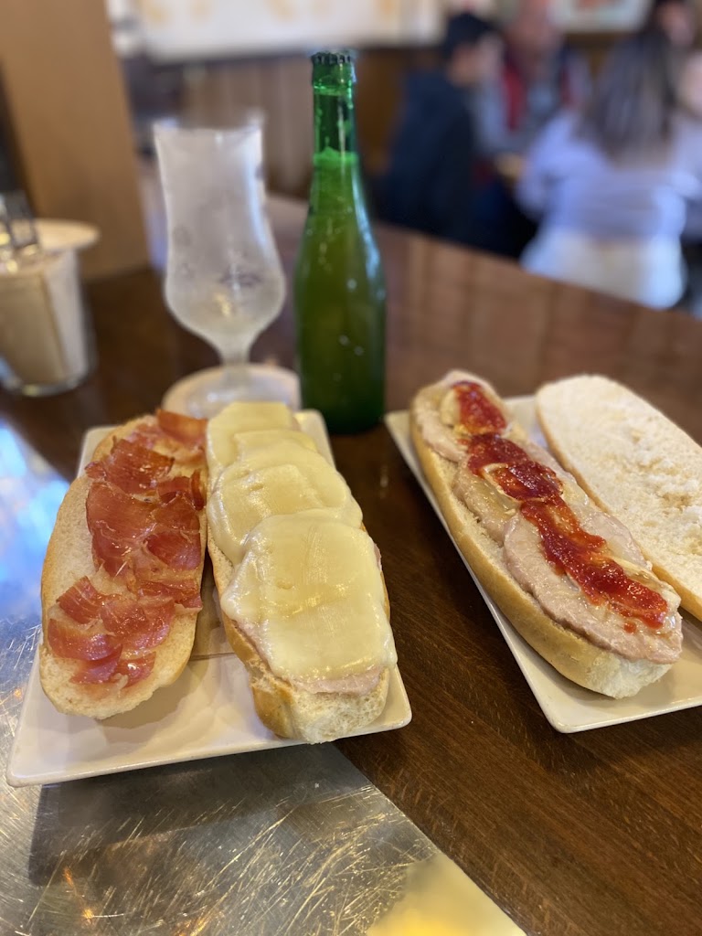 El Jamoncito Tapas — Del propietario