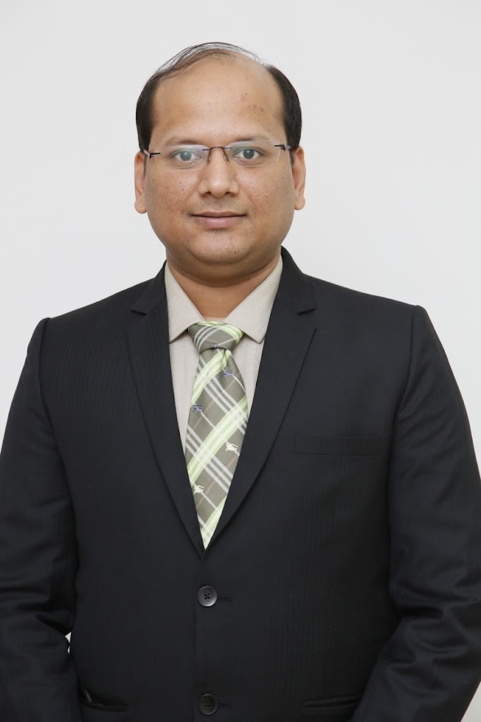 Dr. Dr Manish Garg Best Cardiac Surgeon In Mumbai Best Cardiovascular Heart Surgeon In Kandivali Cvts Surgeon In Mumbai