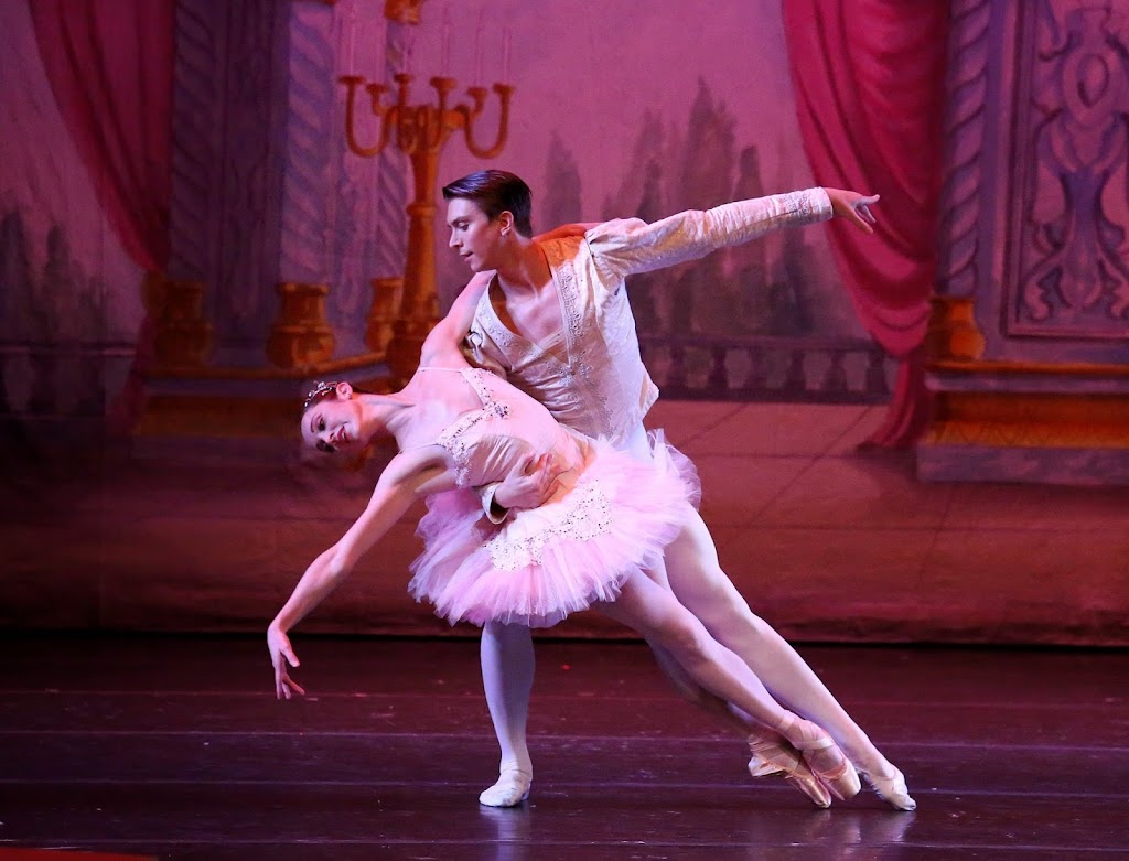  International Academy of Dance