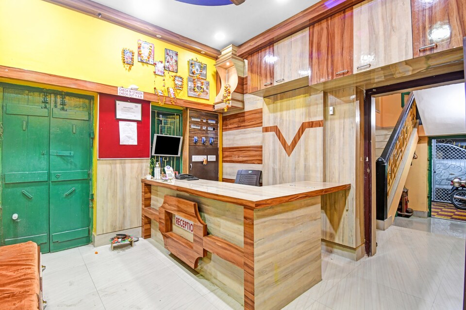 Oyo Flagship 84360 Shivam Inn