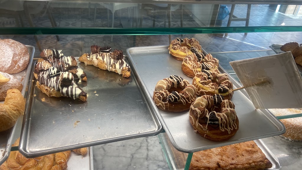 El Galano Suprem Comida para llevar-Cafeteria-Panaderia — Comida y bebida