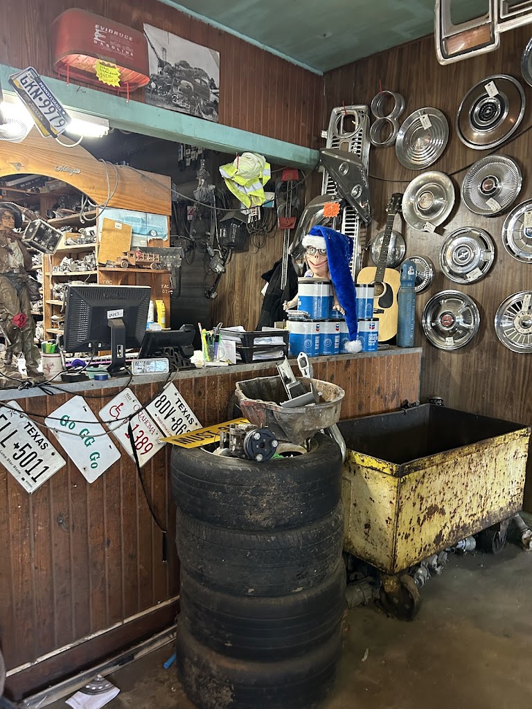 Parts World/Roosevelt Auto Salvage