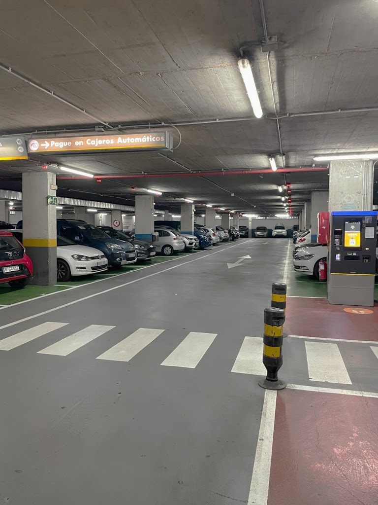Parking Zona Hospitalaria Telpark by Empark