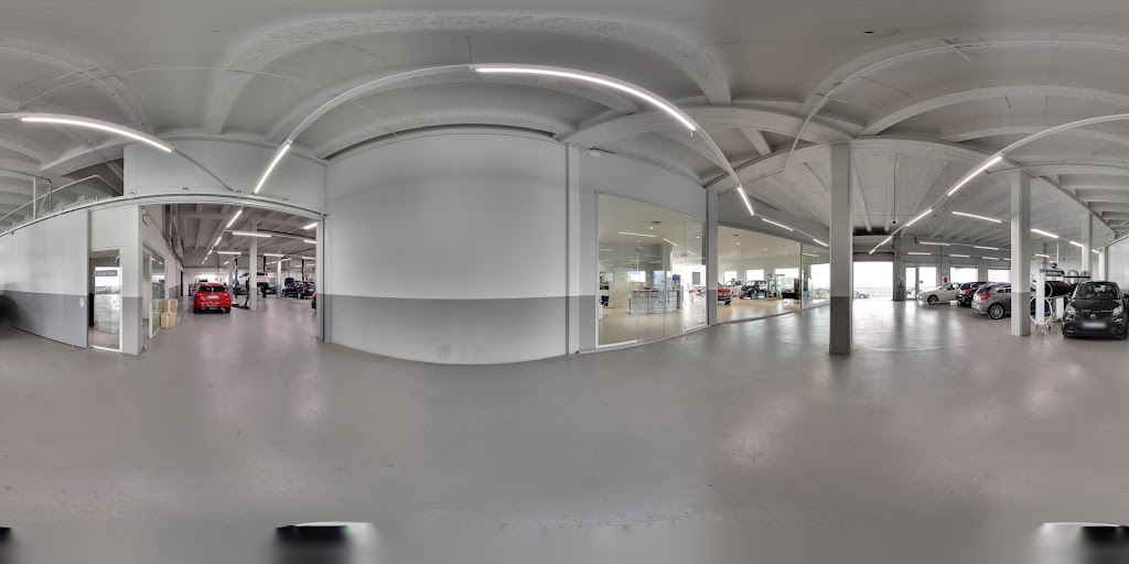Concesionario Mercedes Benz QUADIS Autolica. El horario publicado es el de ventas. — Street View y 360deg