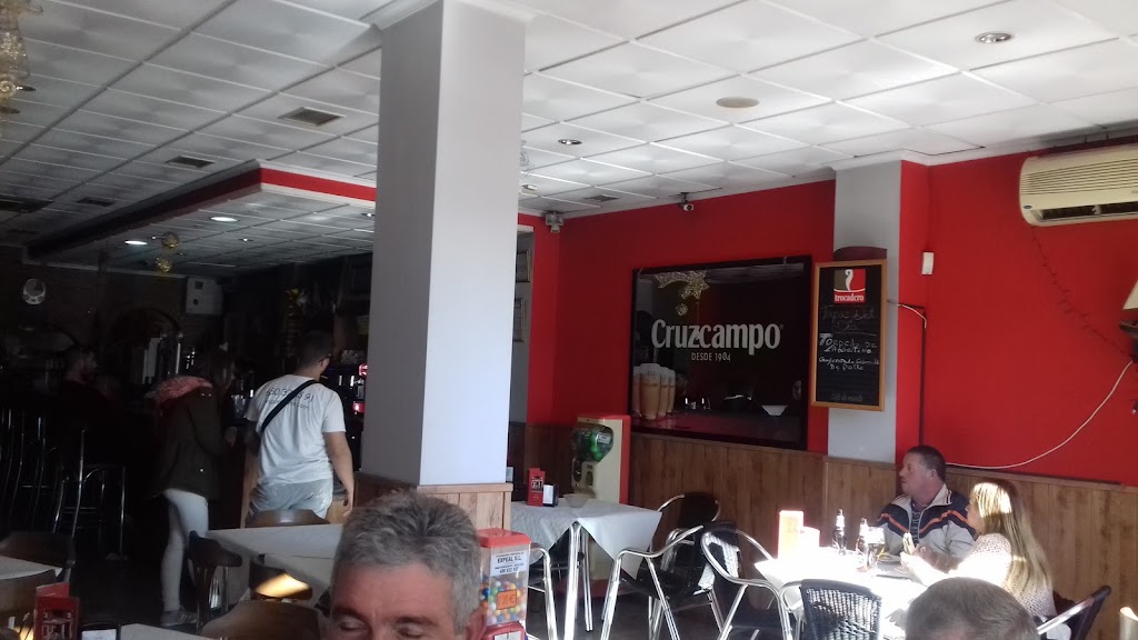 Cafe Bar Crissera — Ambiente