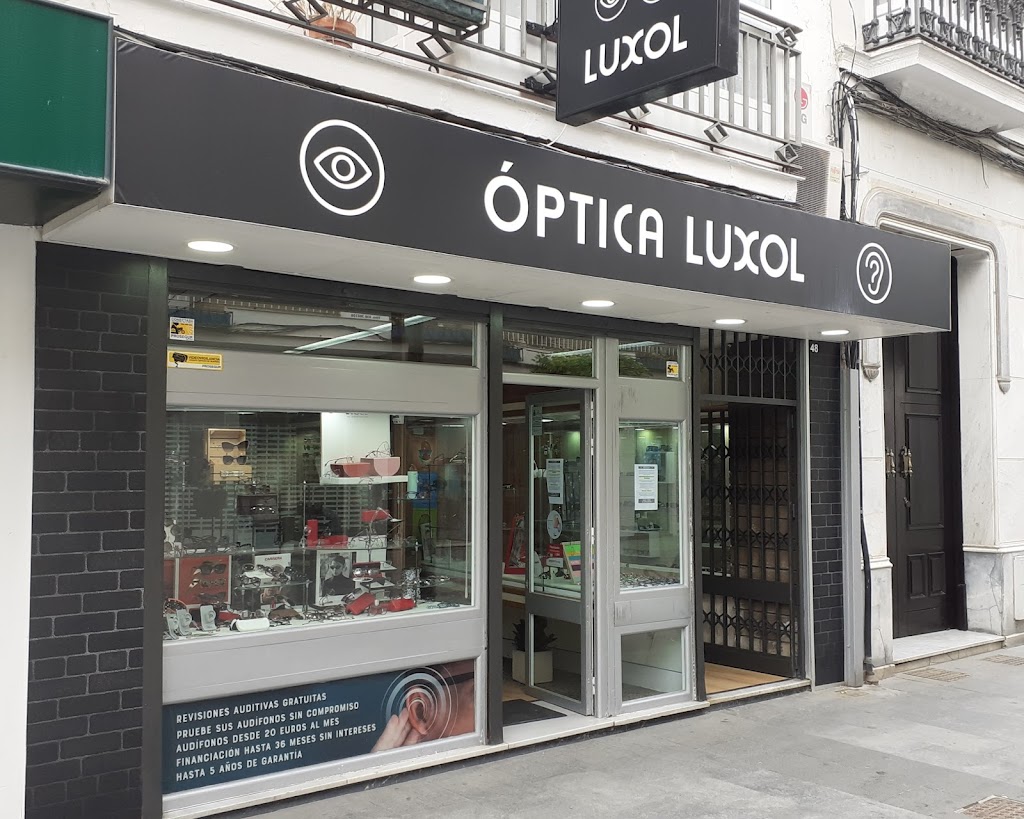 Centro de optometria y audiologia LUXOL