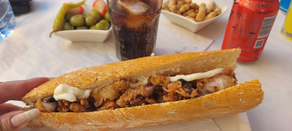 Bar Moreno — Comida y bebida