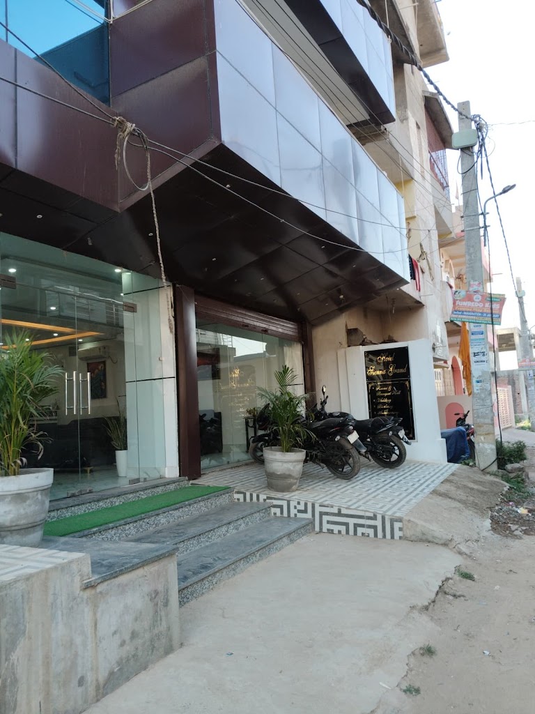 Hotel Sienna Grand