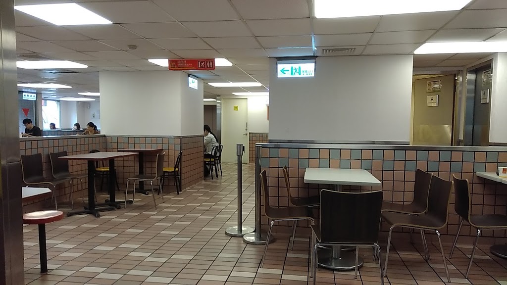 麥當勞 三重五華餐廳 的照片