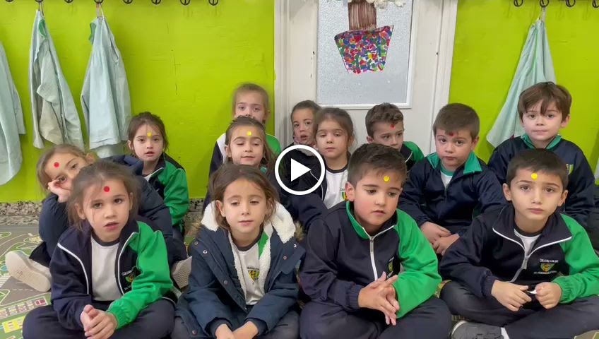 Academia Millington Drake Cambridge Partner (La Pobla de Vallbona) — Videos