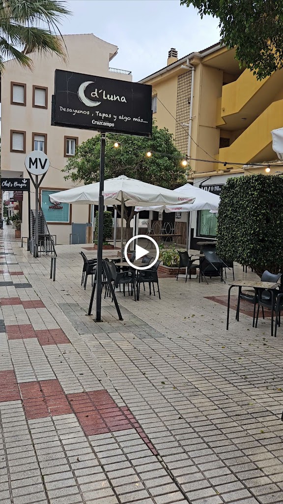 Restaurante D'Luna — Videos