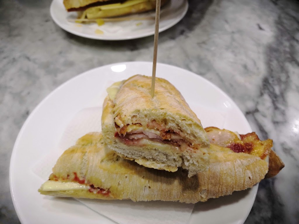 Bar el Garbi — Comida y bebida