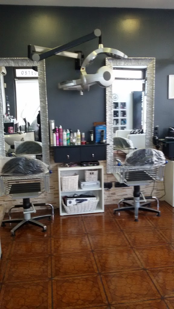 Peluqueria Unas De Porcelana — Interior