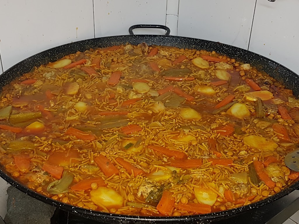 Bar Amelia — Comida y bebida