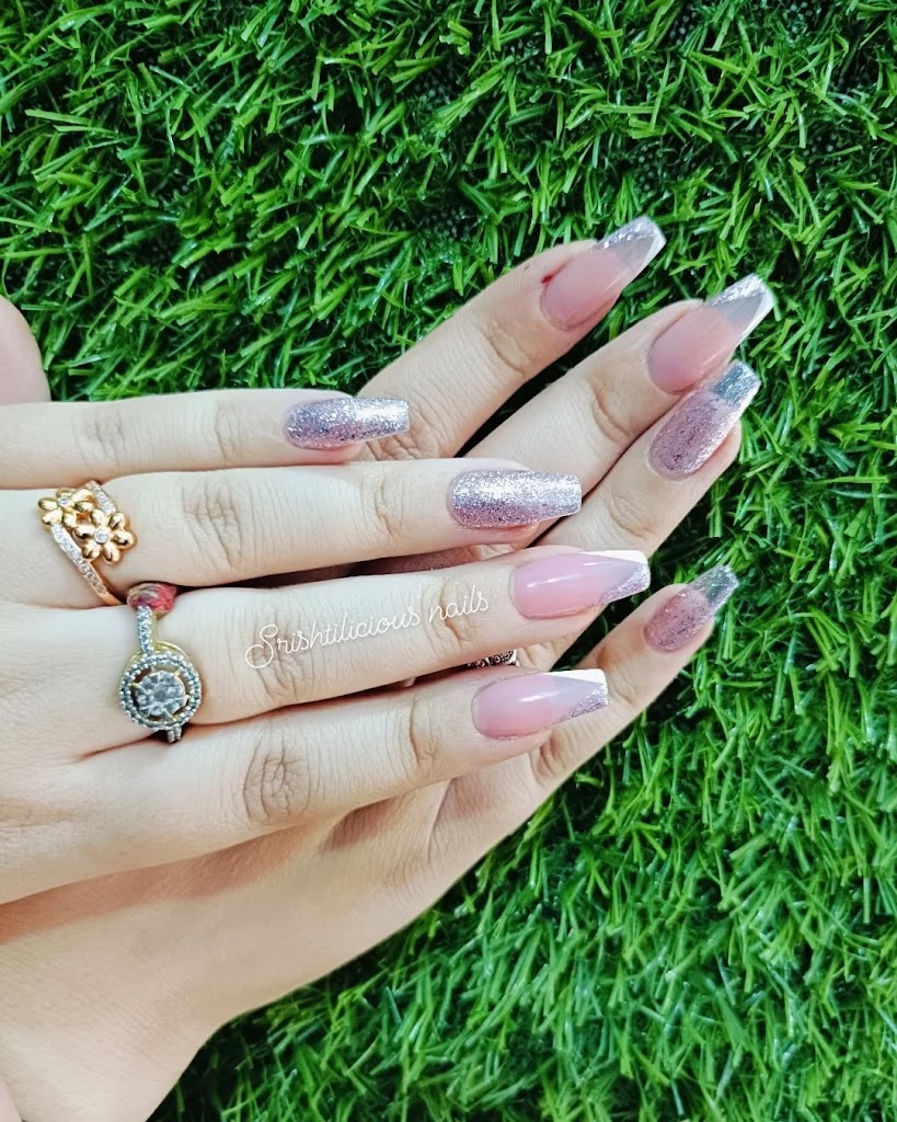 Srishtilicious Nails