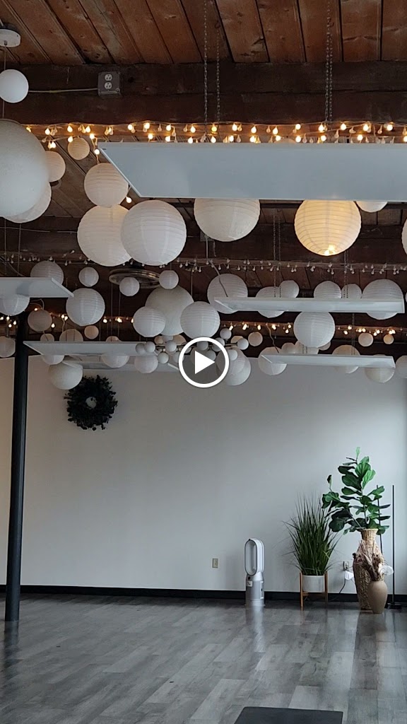  Threaded Elements Yoga (Formerly Hot on Bank Mystic)