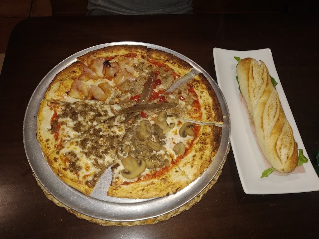 Pizzeria Piyayos — Pizza