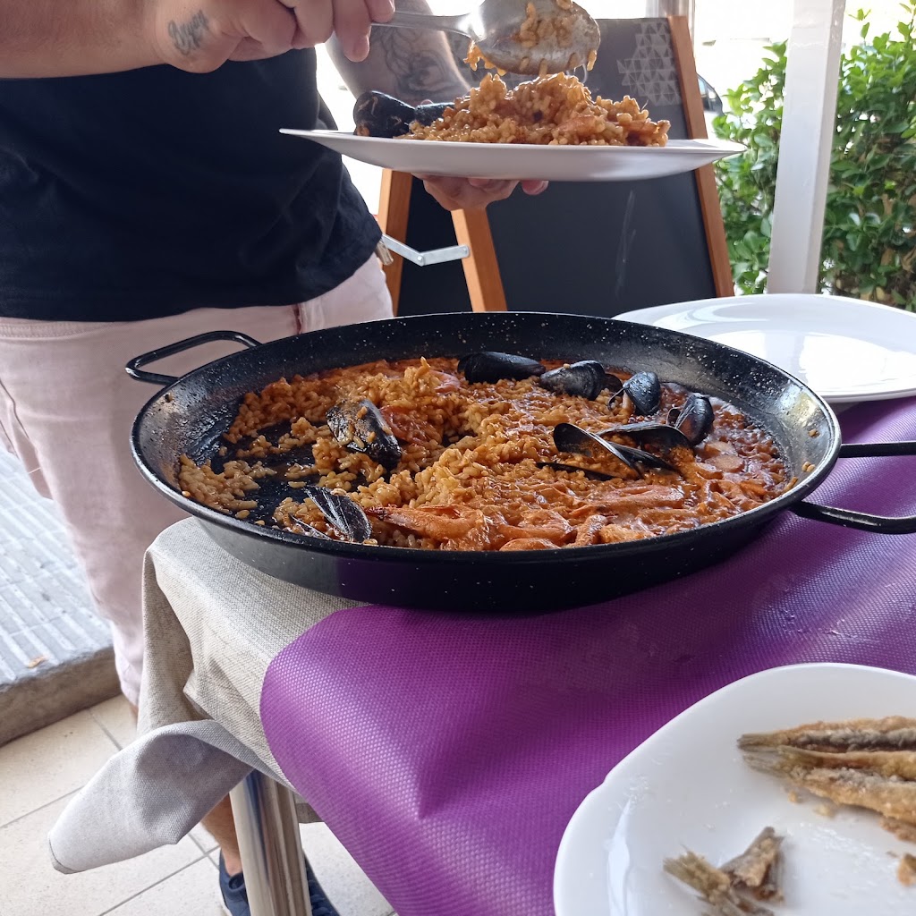 Bar restaurant la Barca — Comida y bebida