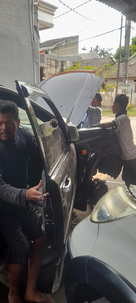 Bengkel mobil malik alex