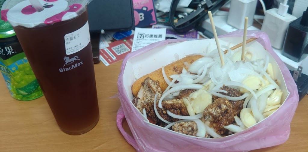 肉餅鹽酥雞 的照片