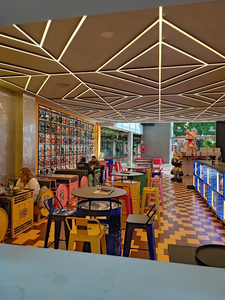 Burguer Panda Sanlucar — Ambiente