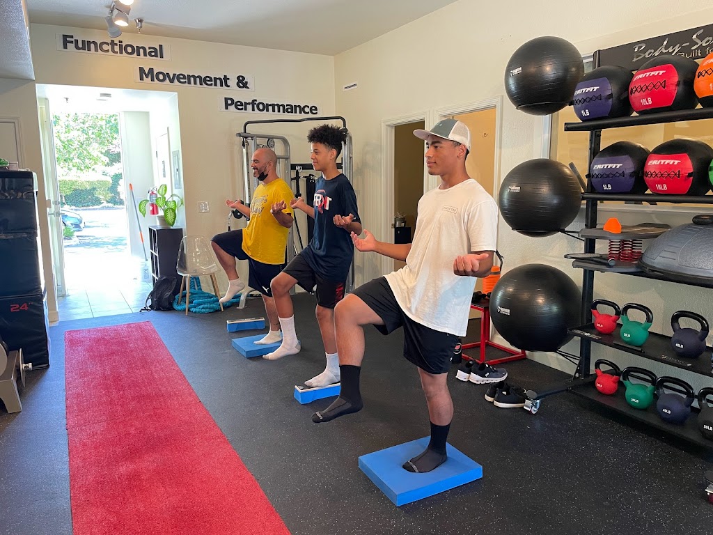  Functional Movement and Performance Training