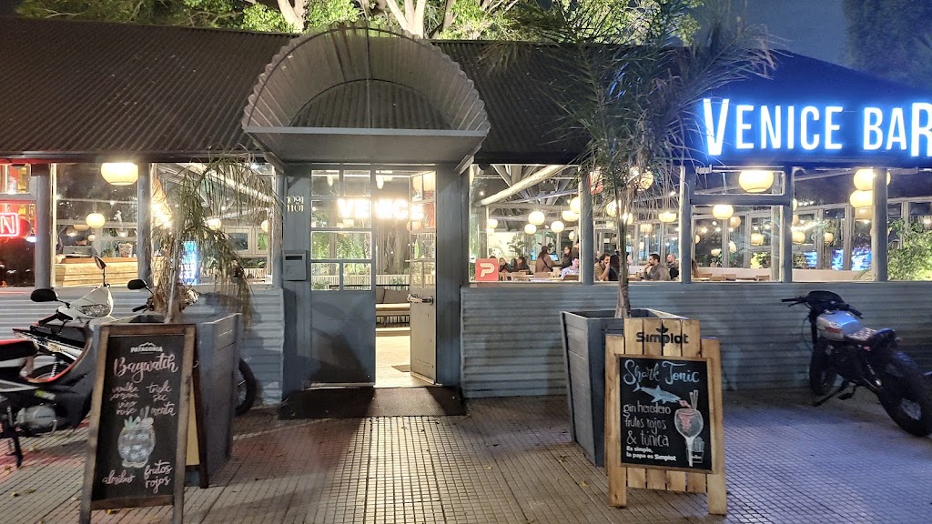 Venice Bar Bajo San Isidro