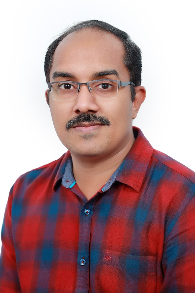 Dr. Dr Athul Thulasi Dnb Dm Daa Fapsr Pulmonologist In Kollam