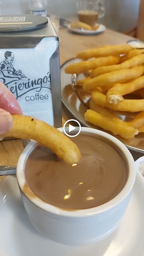 Tejeringo's Coffee — Videos