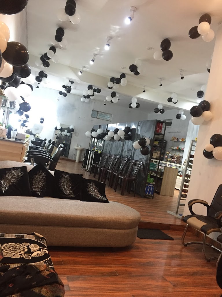Akaar The Ultimate Makeover Beauty Hair Salon