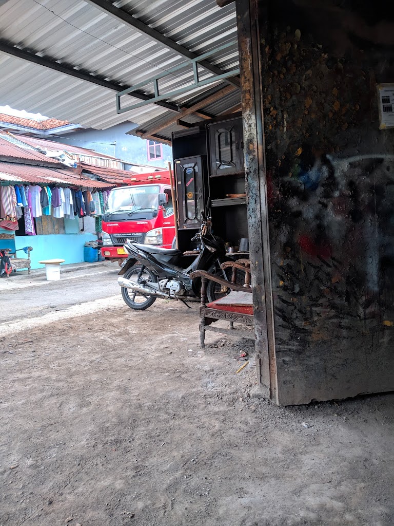 Bengkel cat motor dan mobil om SIKIN
