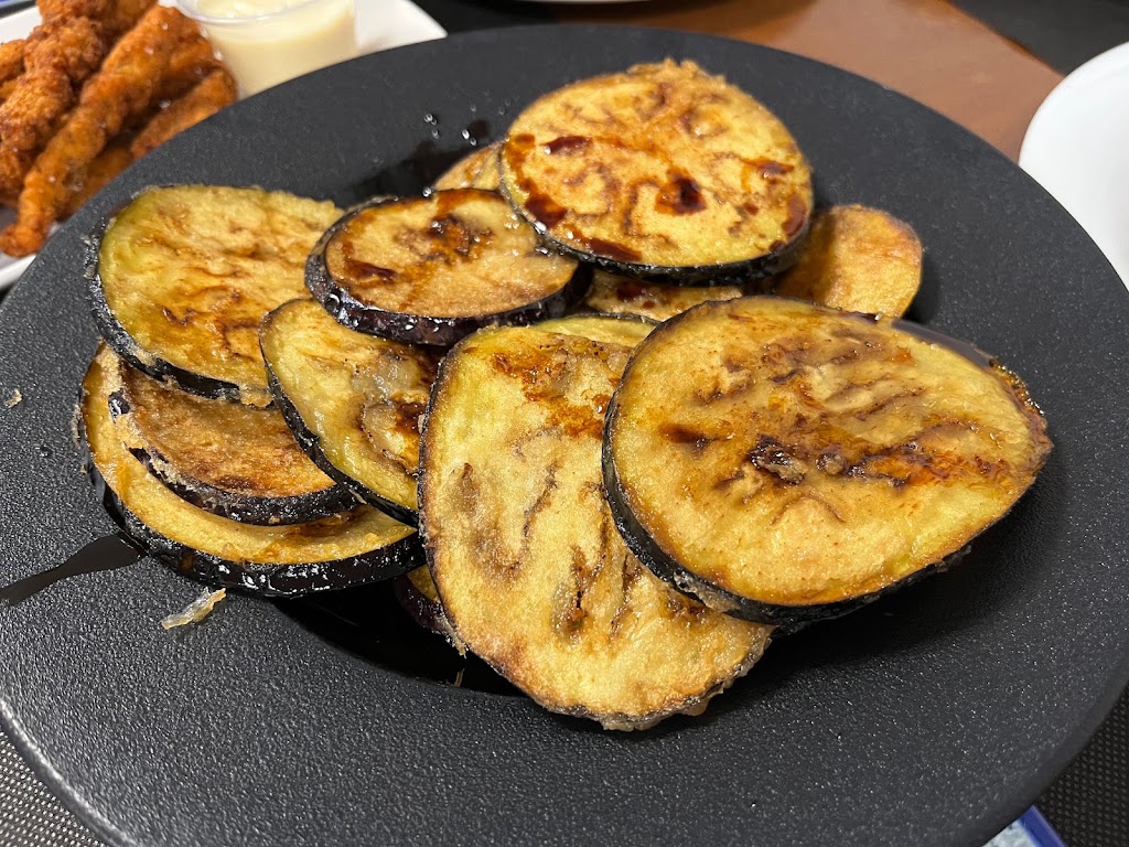 Bar Restaurant Tapeo — Comida y bebida