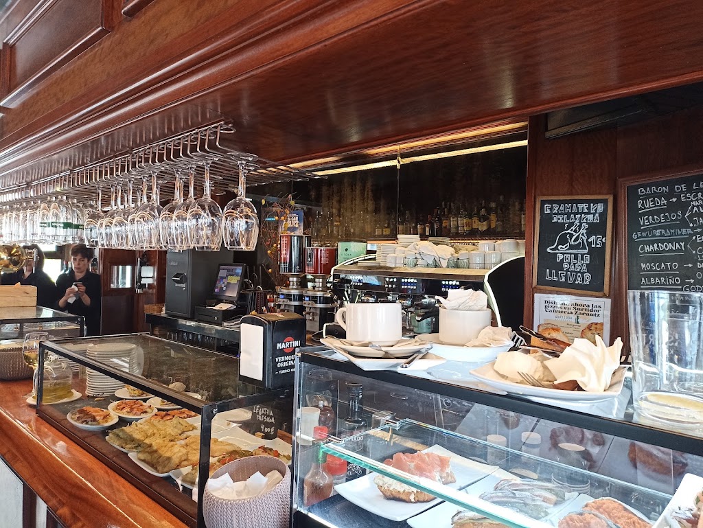 Cafeteria Surtidor — Ambiente