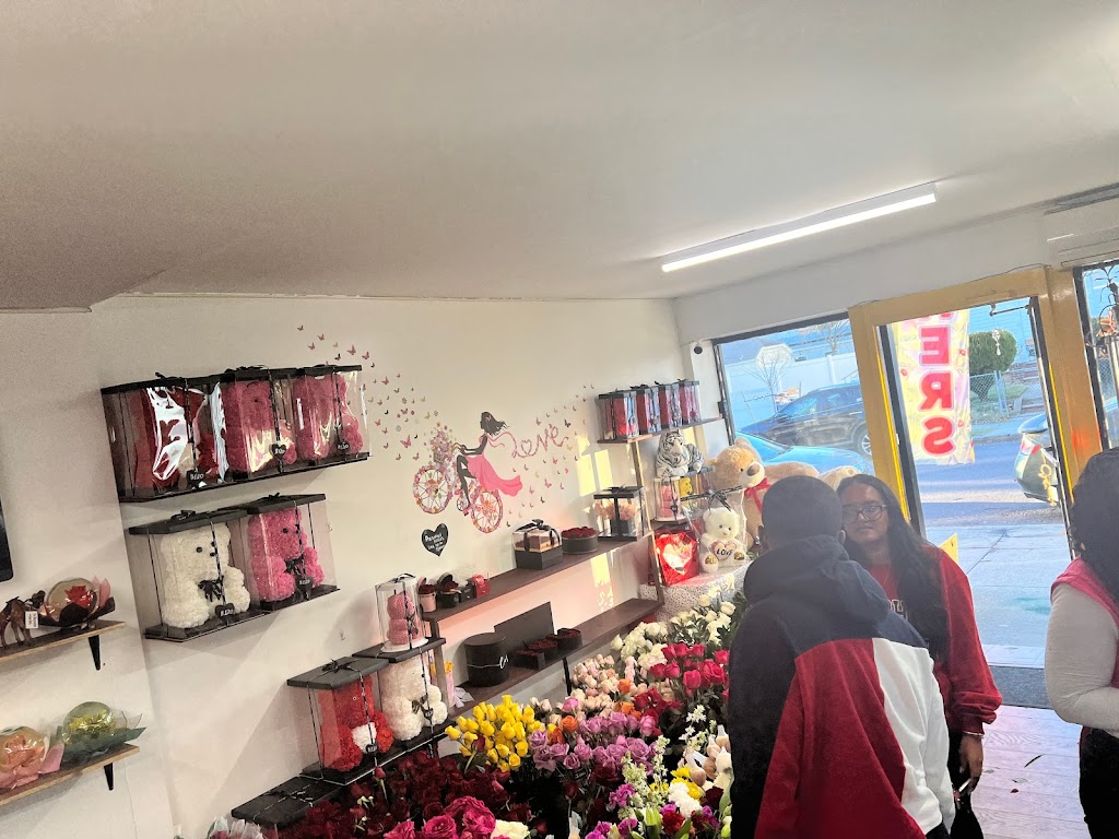 La Magnifique Flowers & Gifts Inc