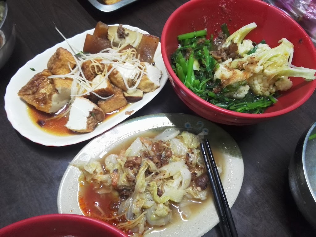 阿誠排骨酥肉羹油豆腐 的照片
