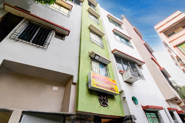 Oyo Flagship Metrortel Guest House