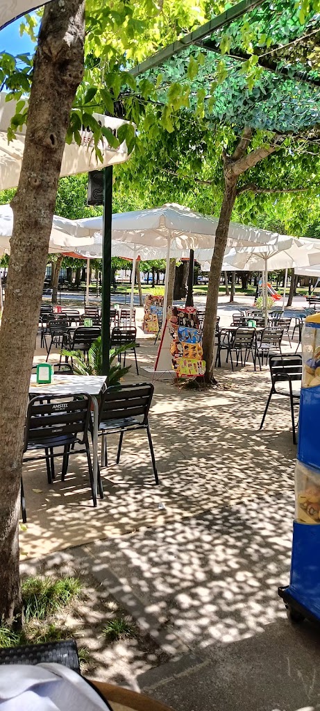 Bar casablanca, dispone de acceso a minusvalidos — Ambiente
