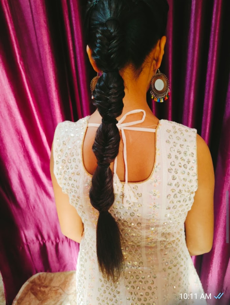 Red Rose Beauty Parlour