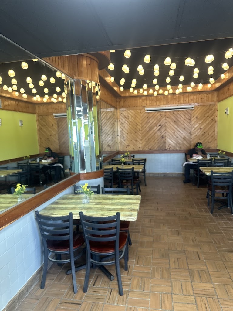 365 Thai Kitchen