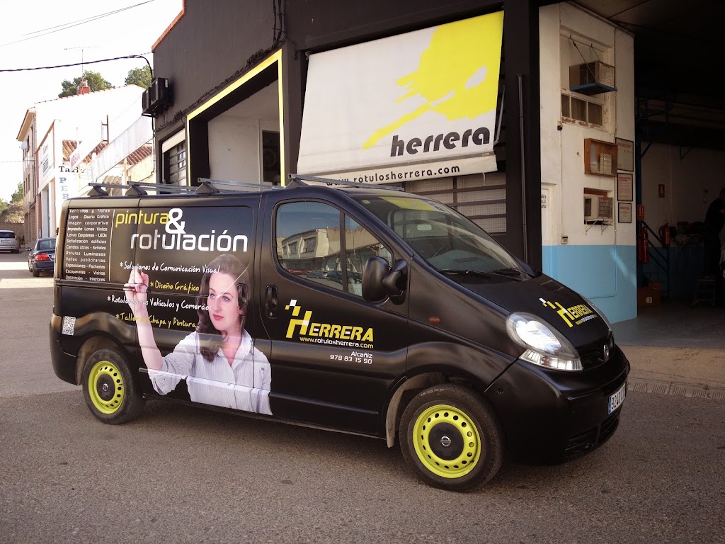 Chapa, Pintura y Rotulacion Herrera — Del propietario