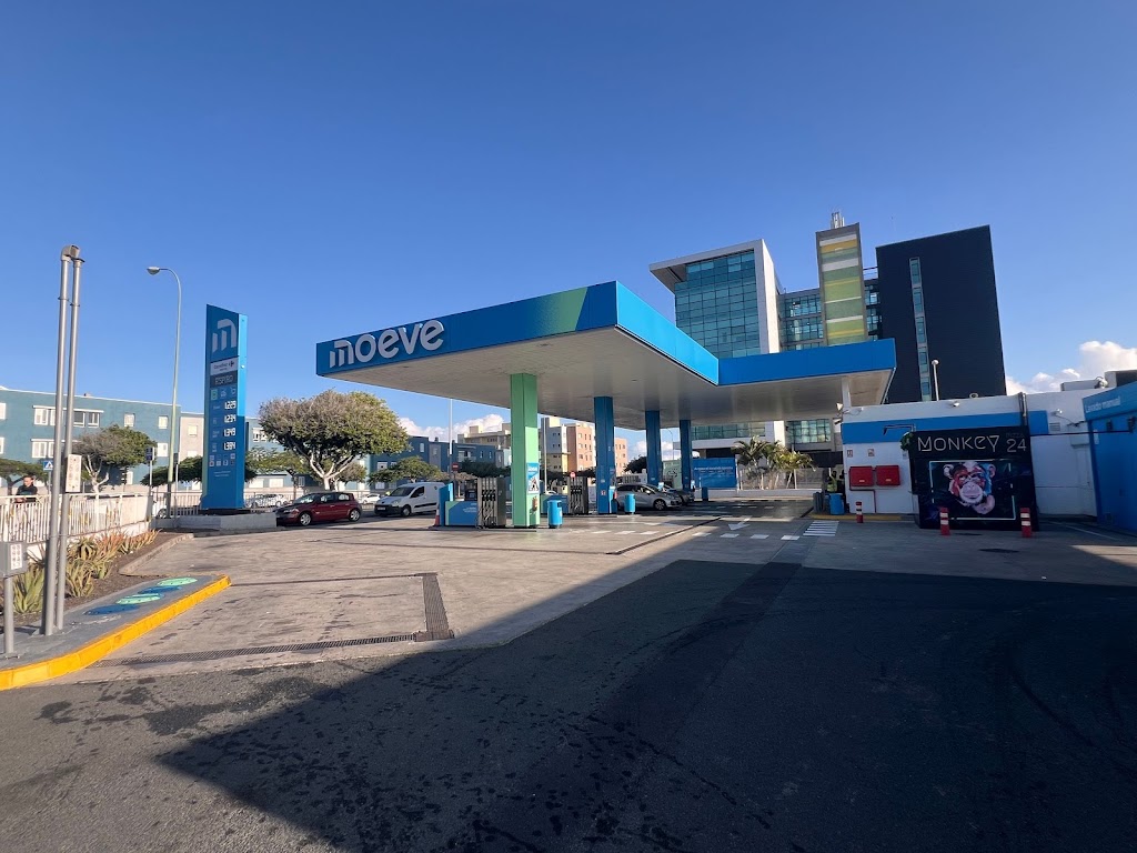 Estacion de servicio Moeve, antes Cepsa — Surtidor de combustible