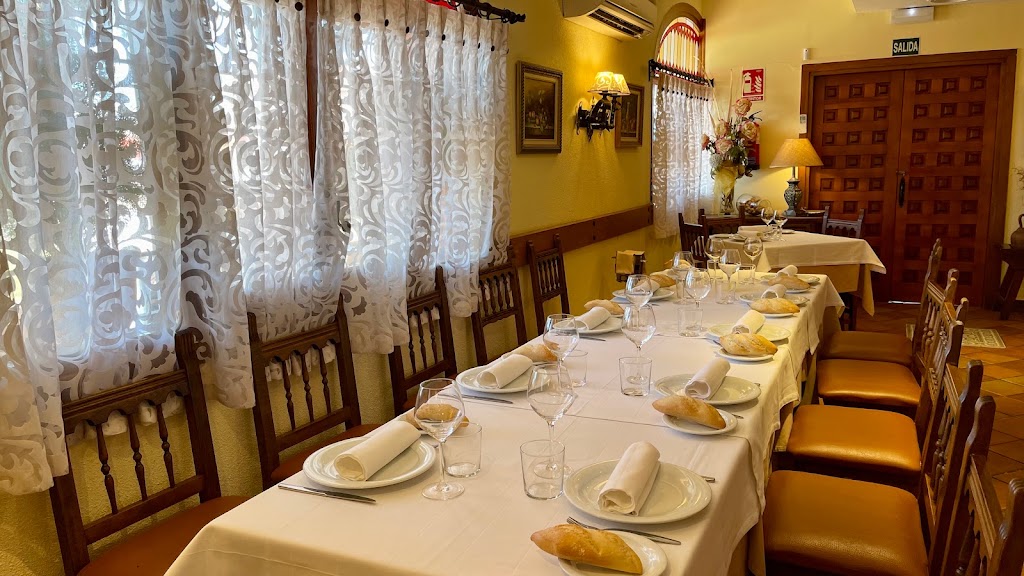Meson Restaurante Santi Mostacilla — Ambiente