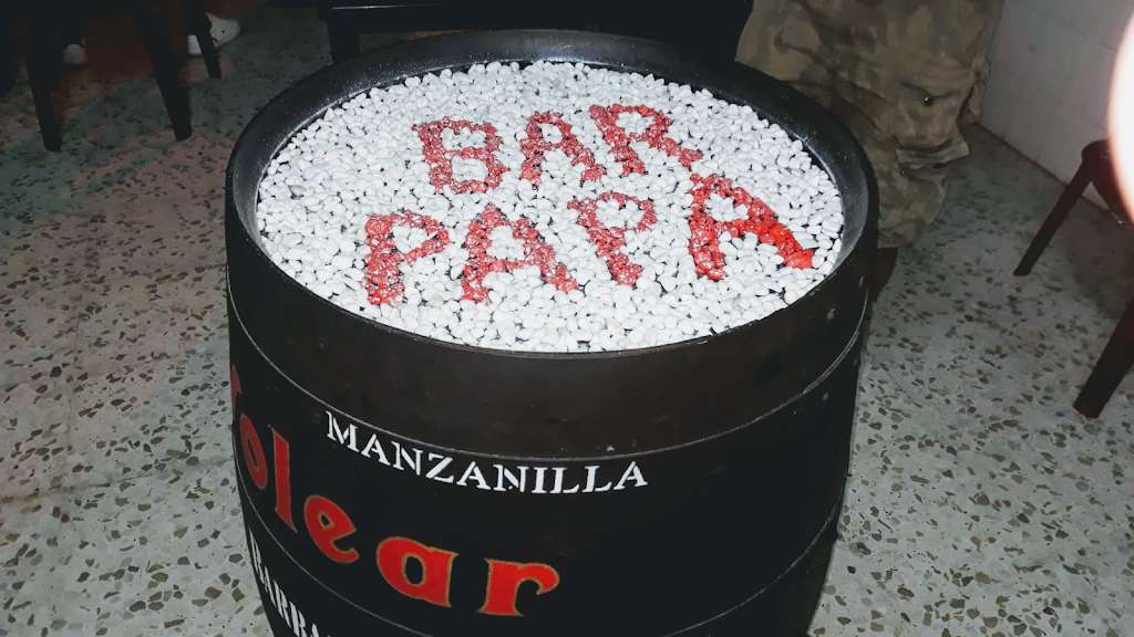 Bar Papa — Comida y bebida