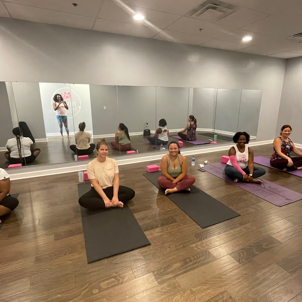  Royal Massage And Yoga Lounge