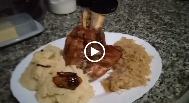 Bar Cafeteria Eme — Comida y bebida