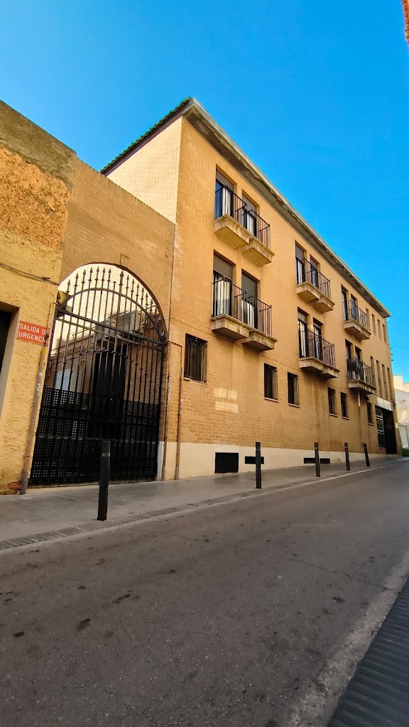 Fundacion Residencia De Ancianos El Amparo — Exterior