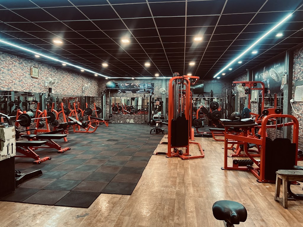 Brother's Gym ( A COMPLETE FITNESS HEALTH CLUB)