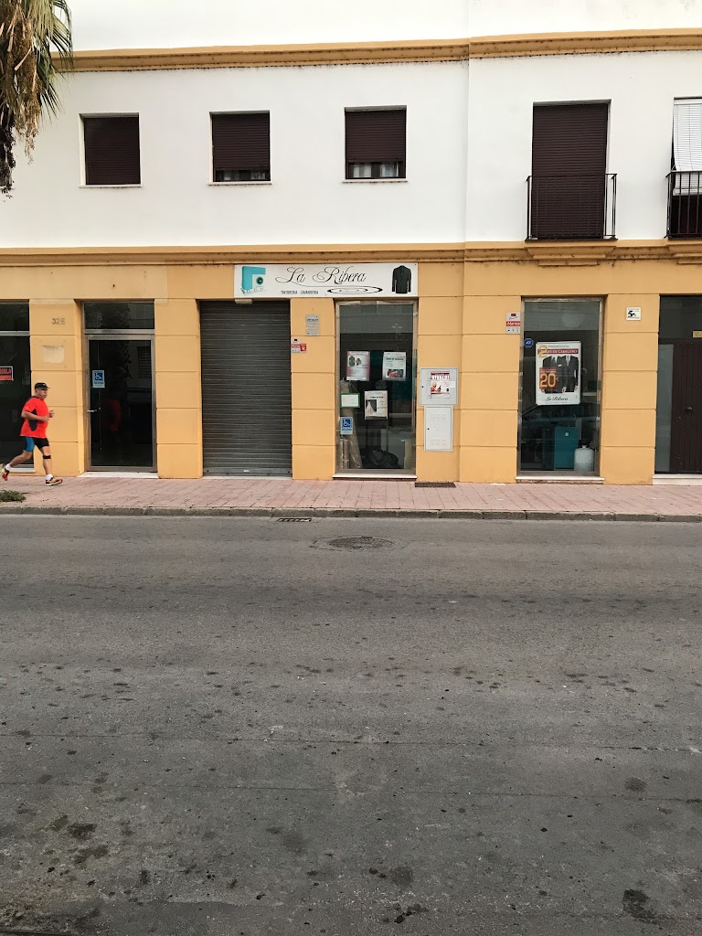 Tintoreria Lavanderia La Ribera